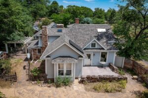 James Hardie Light Mist siding