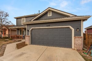 James Hardie Night Gray siding