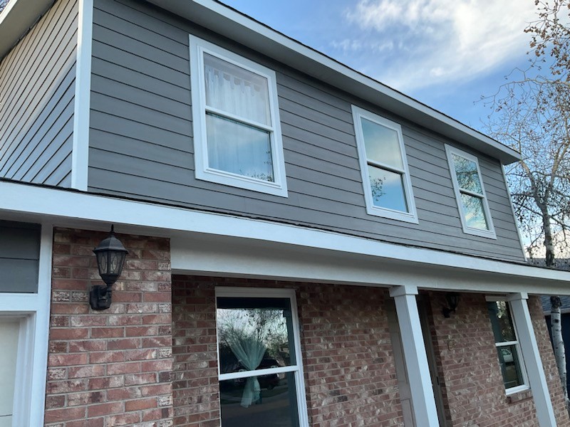 Custom replacement windows installed on a Fort Collins home