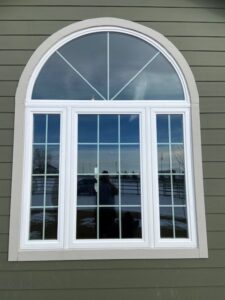 Greeley home featuring custom-installed Simonton vinyl windows by Northern Lights Exteriors.