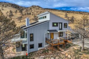 James Hardie Pearl Gray siding installed on a Longmont Colorado home by Northern Lights Exteriors
