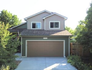 Real Colorado home with James Hardie Khaki Brown siding installed by Northern Lights Exteriors